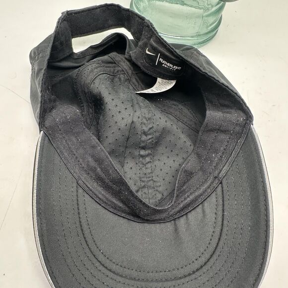 Nike Hat Cap Strap Back Black Dri-Fit Featherlight Running Women Athletic Sports - Picture 8 of 9